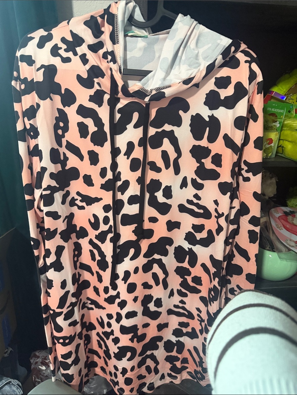 Women's Pink Leopard Print Hooded Top